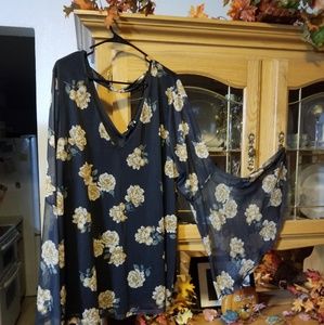 Torrid Bell sleeved floral shirt